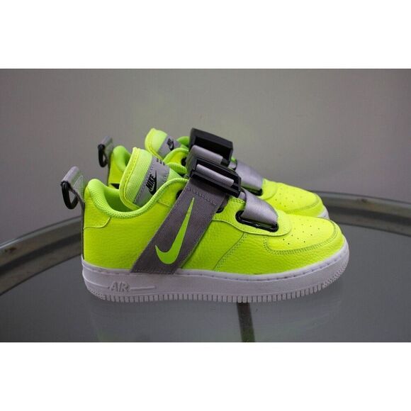 Nike Air Force Low Utility Volt Neon AJ6601-700 Youth Shoes Size 5Y